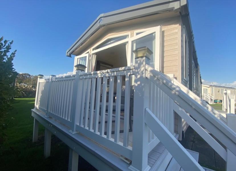 Caravan Church Farm Holiday Village Pagham Ngoại thất bức ảnh