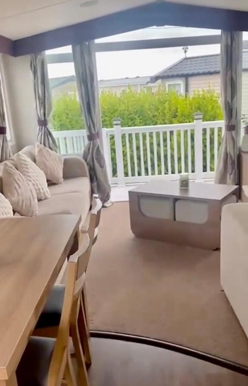 Caravan Church Farm Holiday Village Pagham Ngoại thất bức ảnh